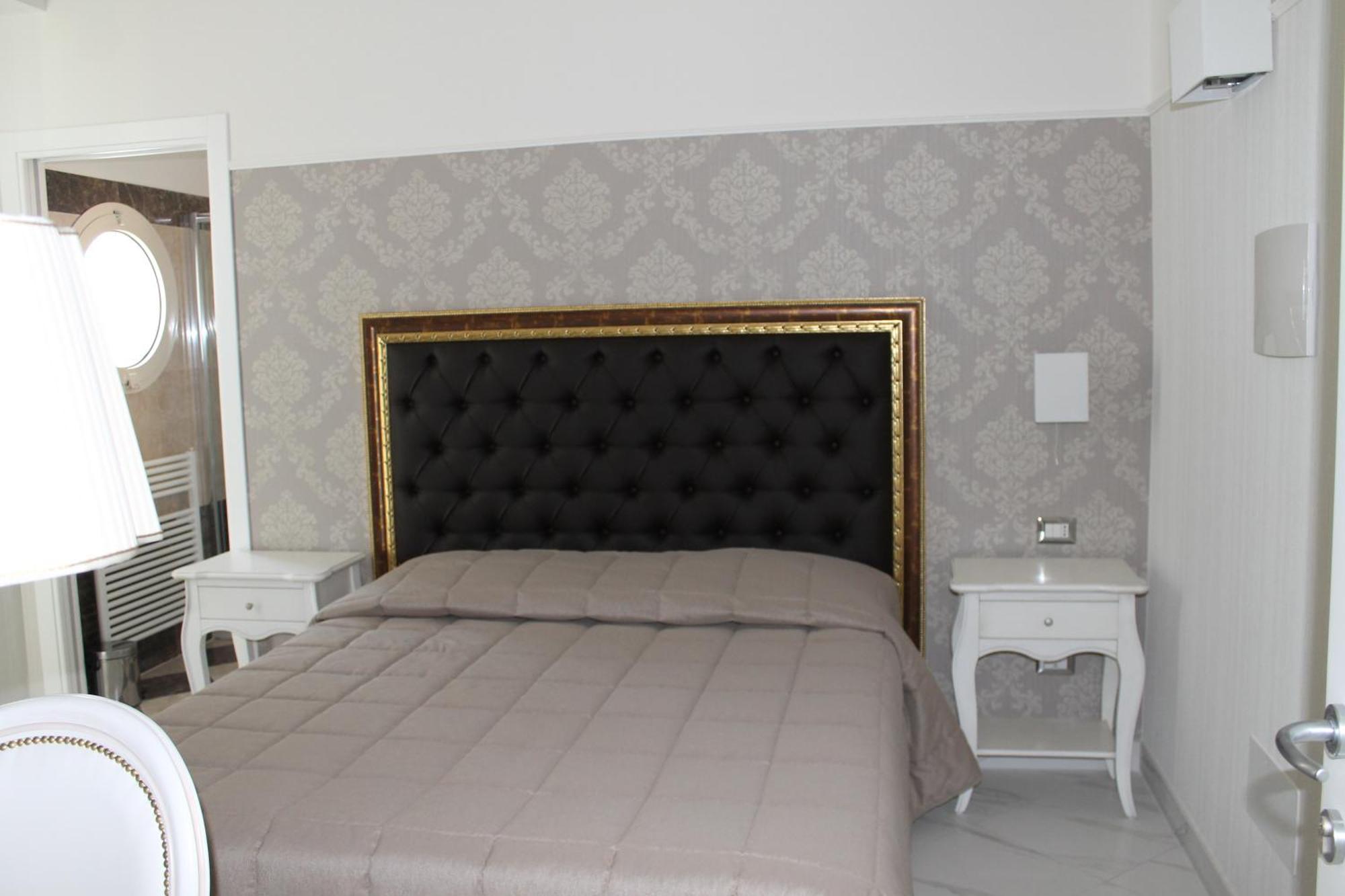 Hotel Residence Villa Del Mare 리미니 외부 사진